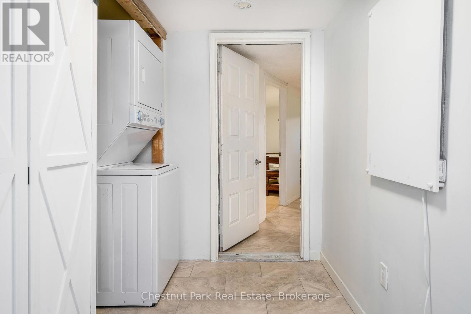164 Slabtown Road, Blue Mountains, Ontario  N0H 1J0 - Photo 34 - X12311543