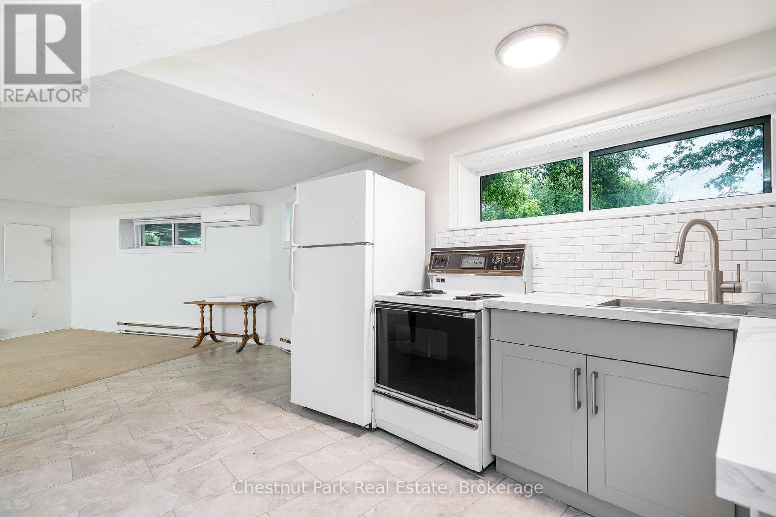 164 Slabtown Road, Blue Mountains, Ontario  N0H 1J0 - Photo 35 - X12311543