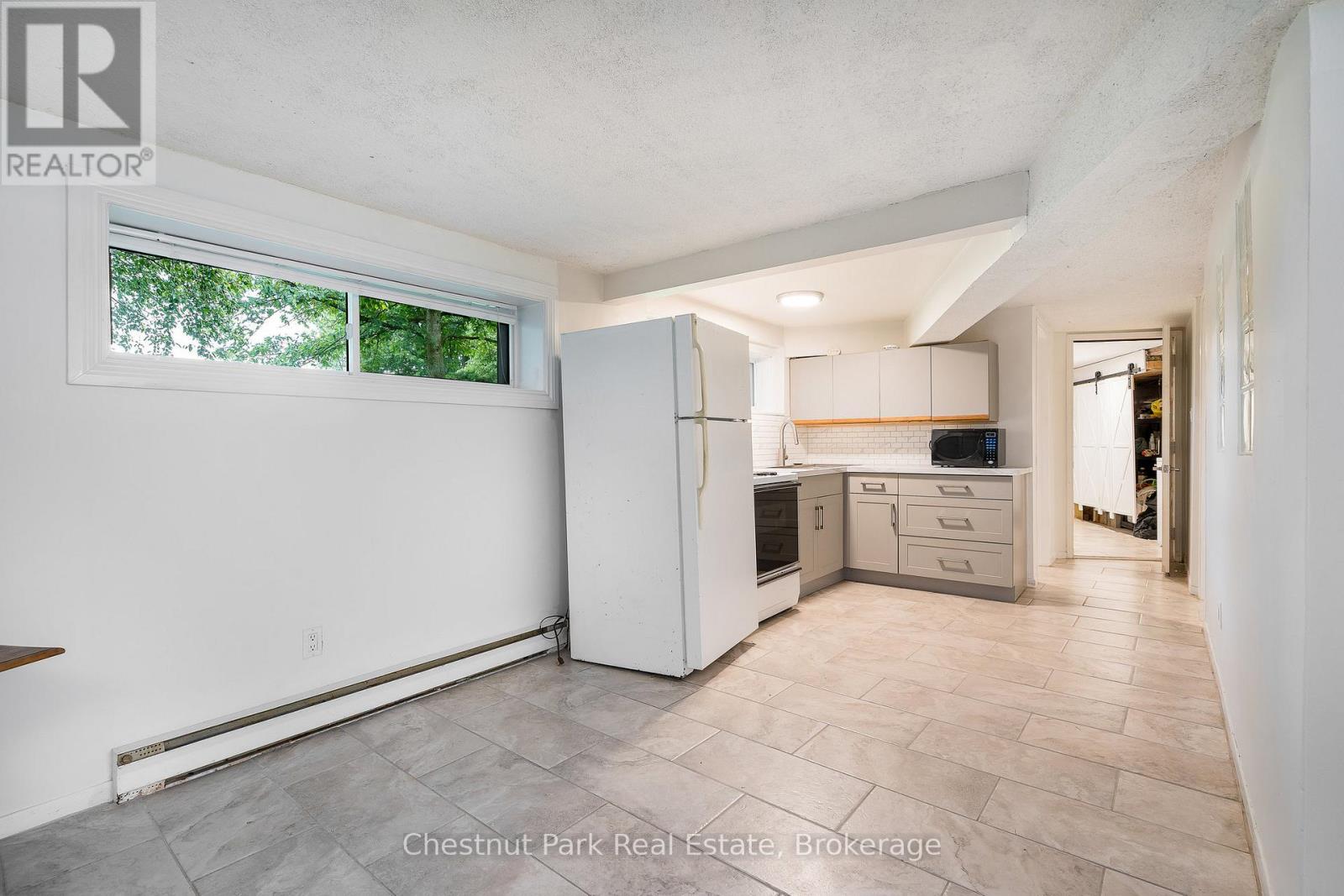 164 Slabtown Road, Blue Mountains, Ontario  N0H 1J0 - Photo 38 - X12311543