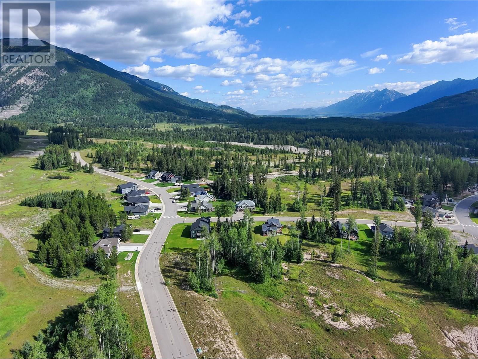 2273 Black Hawk Drive, Sparwood, British Columbia  V0B 2G2 - Photo 9 - 10357499