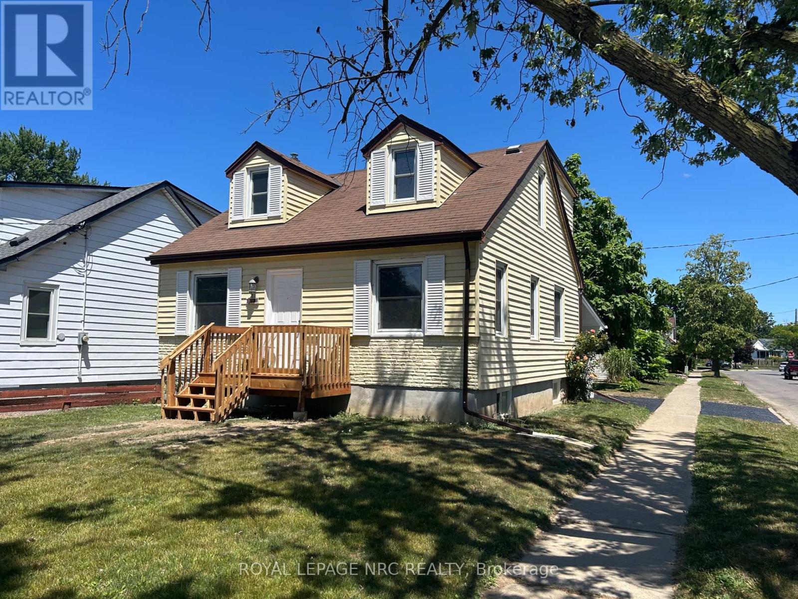 33 MERIGOLD STREET, st. catharines (western hill), Ontario