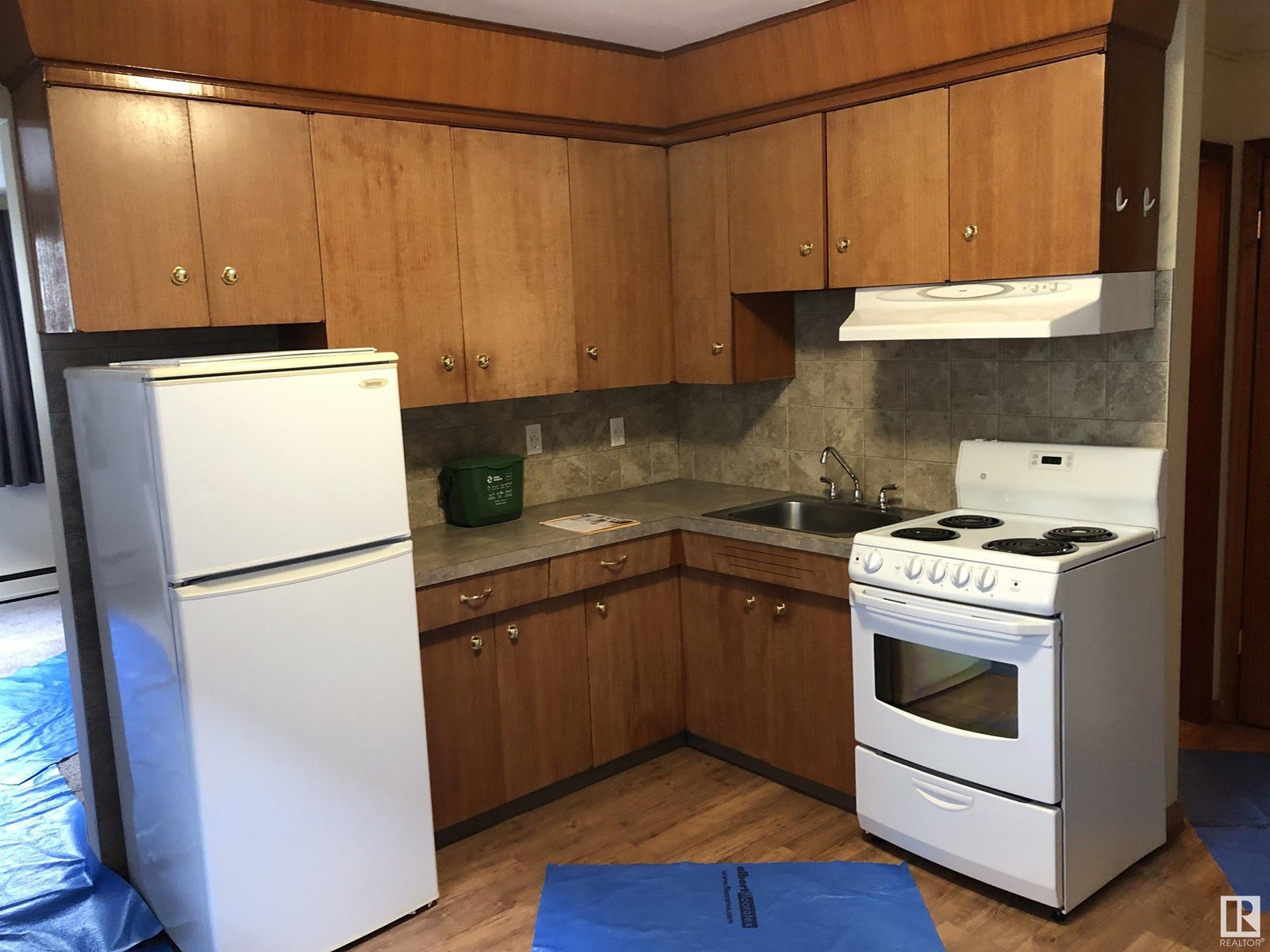 Property at 10742 106 ST NW image 4
