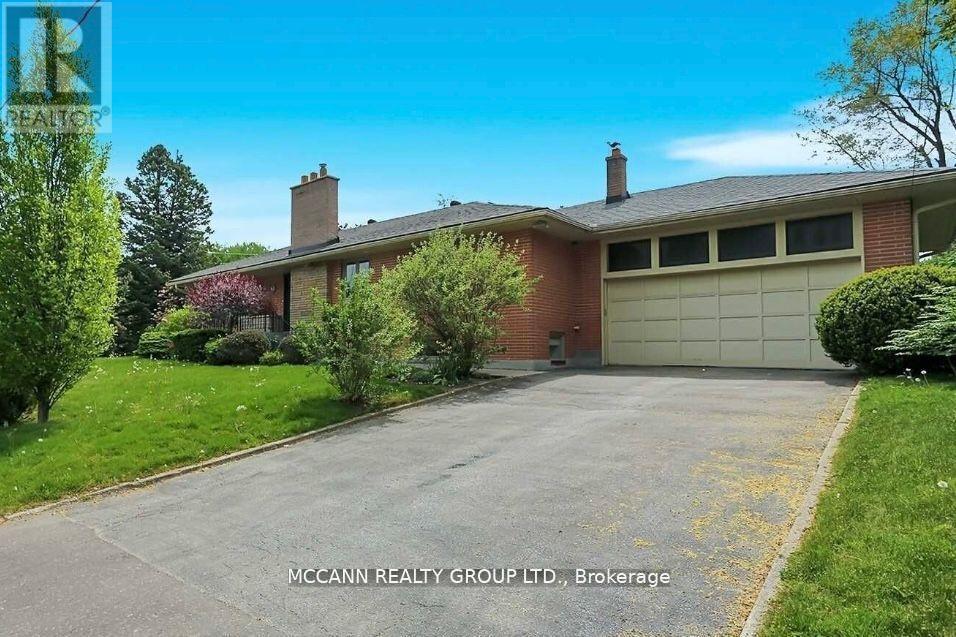 68 WHITTAKER CRESCENT, Toronto, Ontario