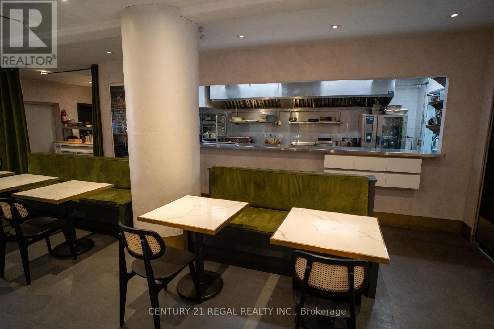 920-922 Queen Street W, Toronto, Ontario  M6J 1G6 - Photo 33 - C12310552