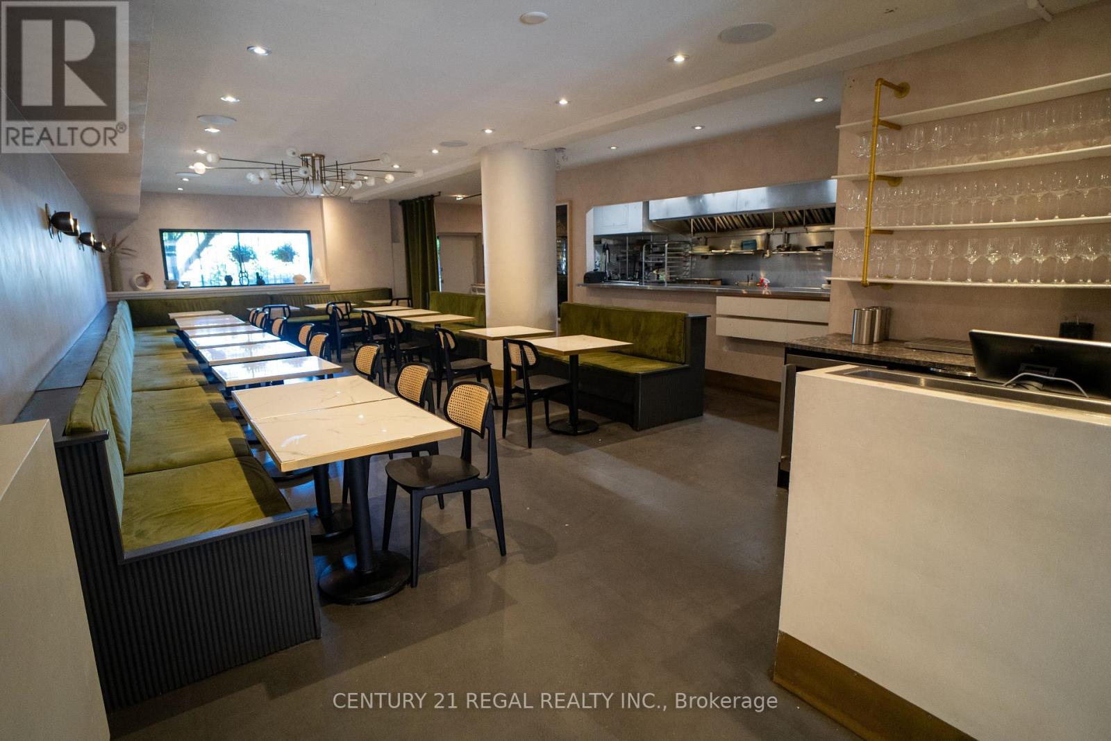 920-922 Queen Street W, Toronto, Ontario  M6J 1G6 - Photo 34 - C12310552