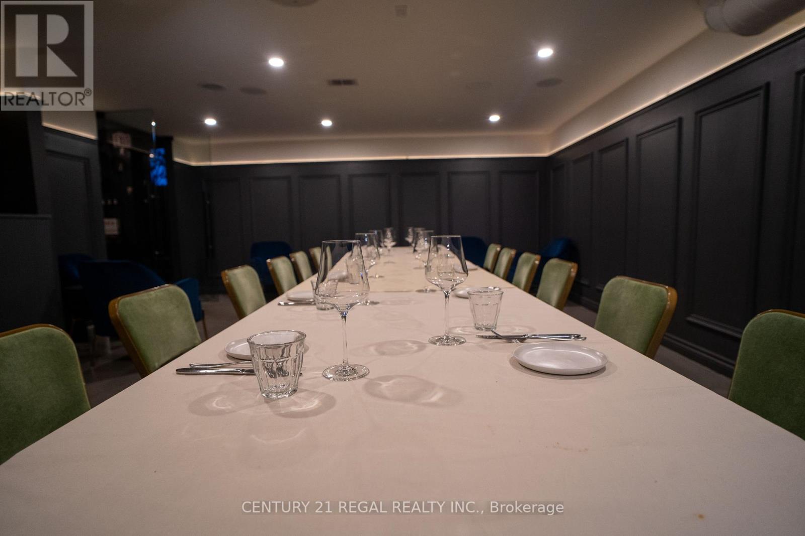 920-922 Queen Street W, Toronto, Ontario  M6J 1G6 - Photo 6 - C12310552