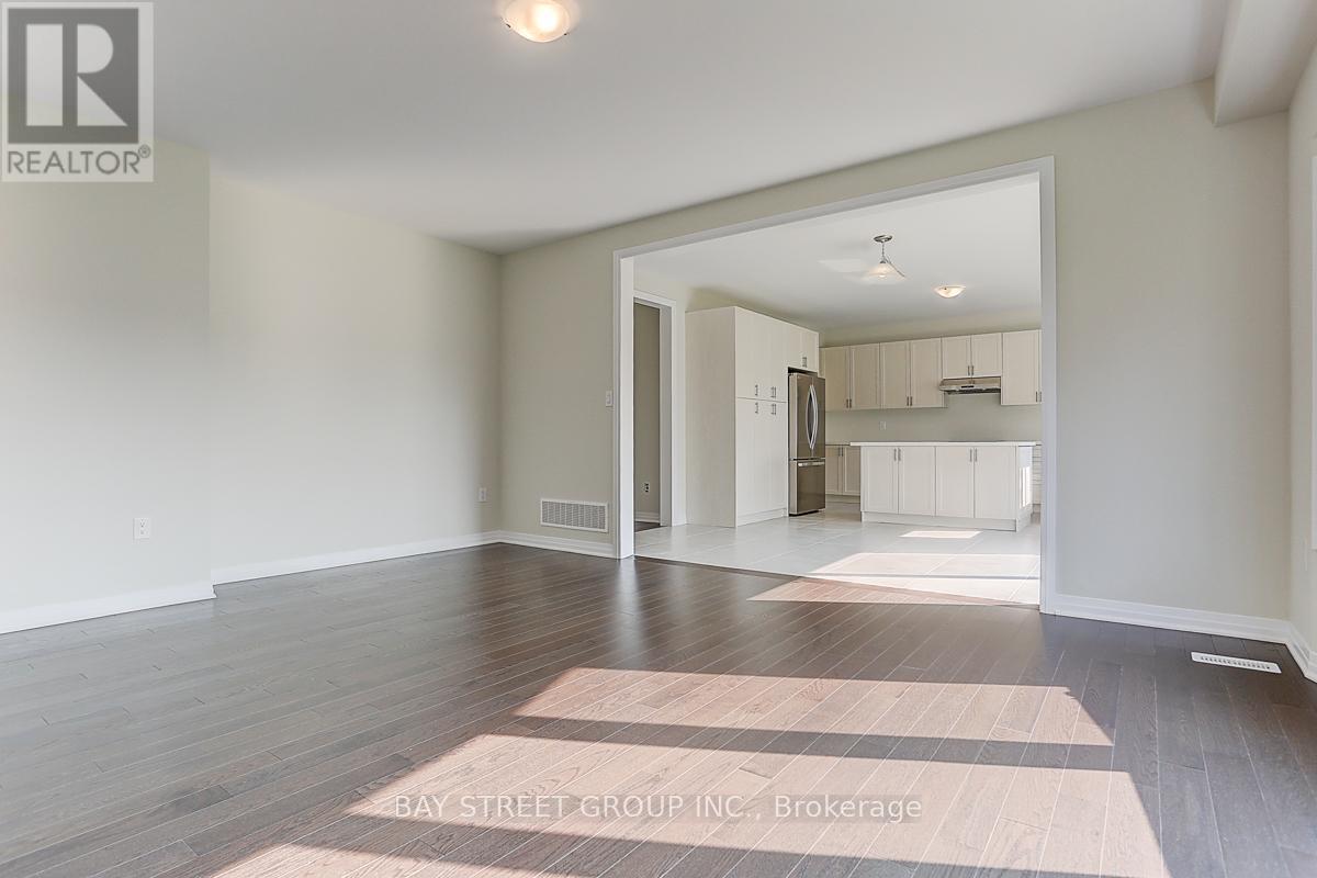 1580 Sharpe Street, Innisfil, Ontario  L9S 0R3 - Photo 8 - N12311528