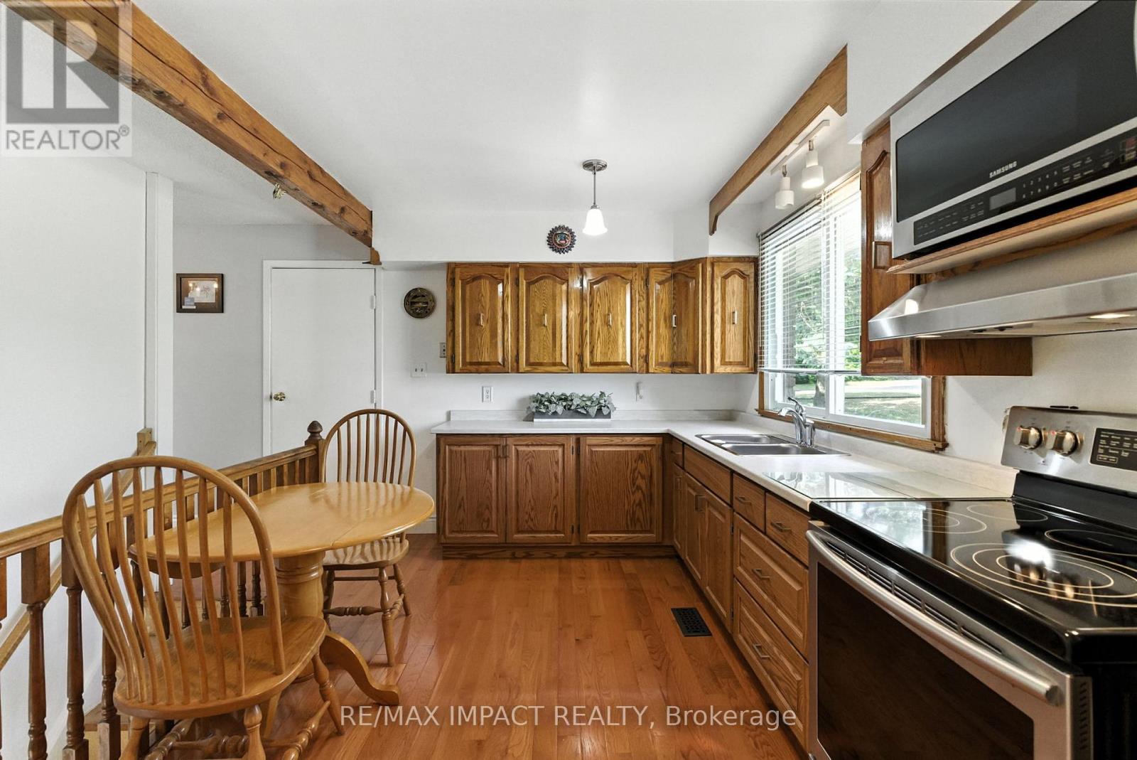 28 Pinewood Crescent, Kawartha Lakes, Ontario  L0A 1K0 - Photo 10 - X12311634