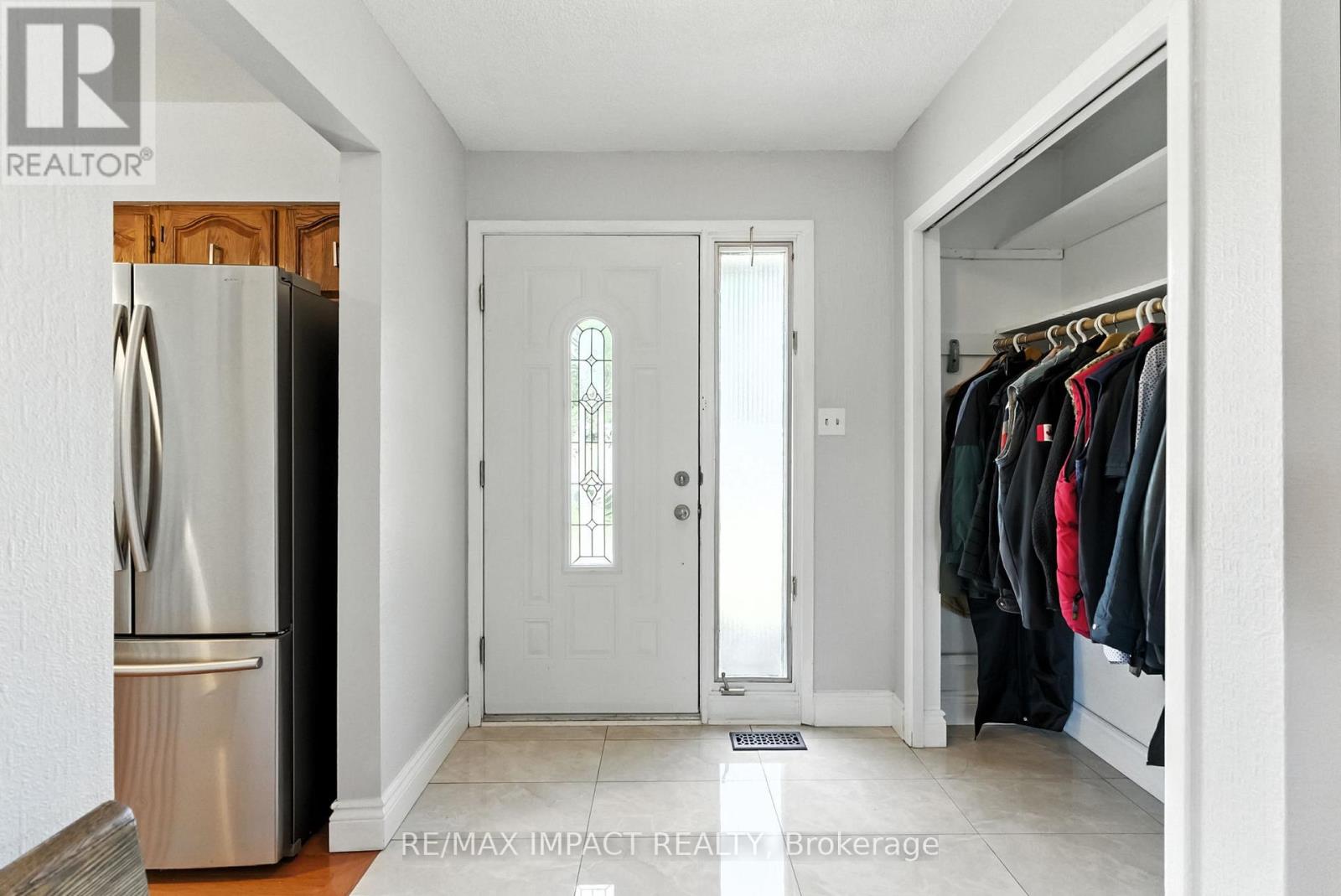 28 Pinewood Crescent, Kawartha Lakes, Ontario  L0A 1K0 - Photo 6 - X12311634