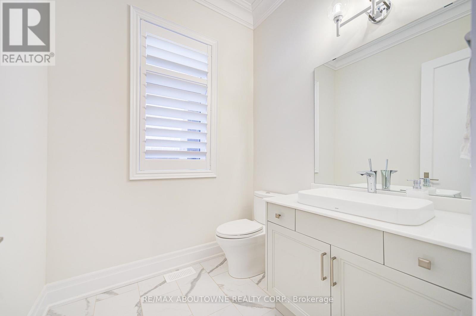 2359 Saw Whet Boulevard, Oakville, Ontario  L6M 5M8 - Photo 16 - W12311489