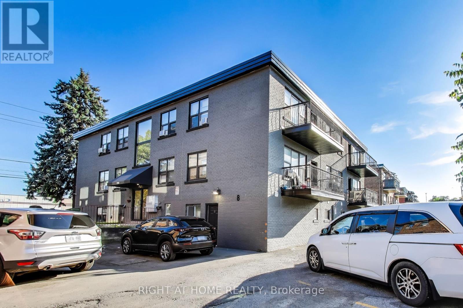 9 - 1744 Wilson Avenue, Toronto, Ontario  M3L 1A8 - Photo 21 - W12311541