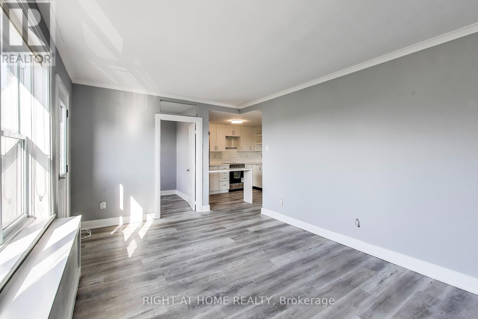 9 - 1744 Wilson Avenue, Toronto, Ontario  M3L 1A8 - Photo 4 - W12311541