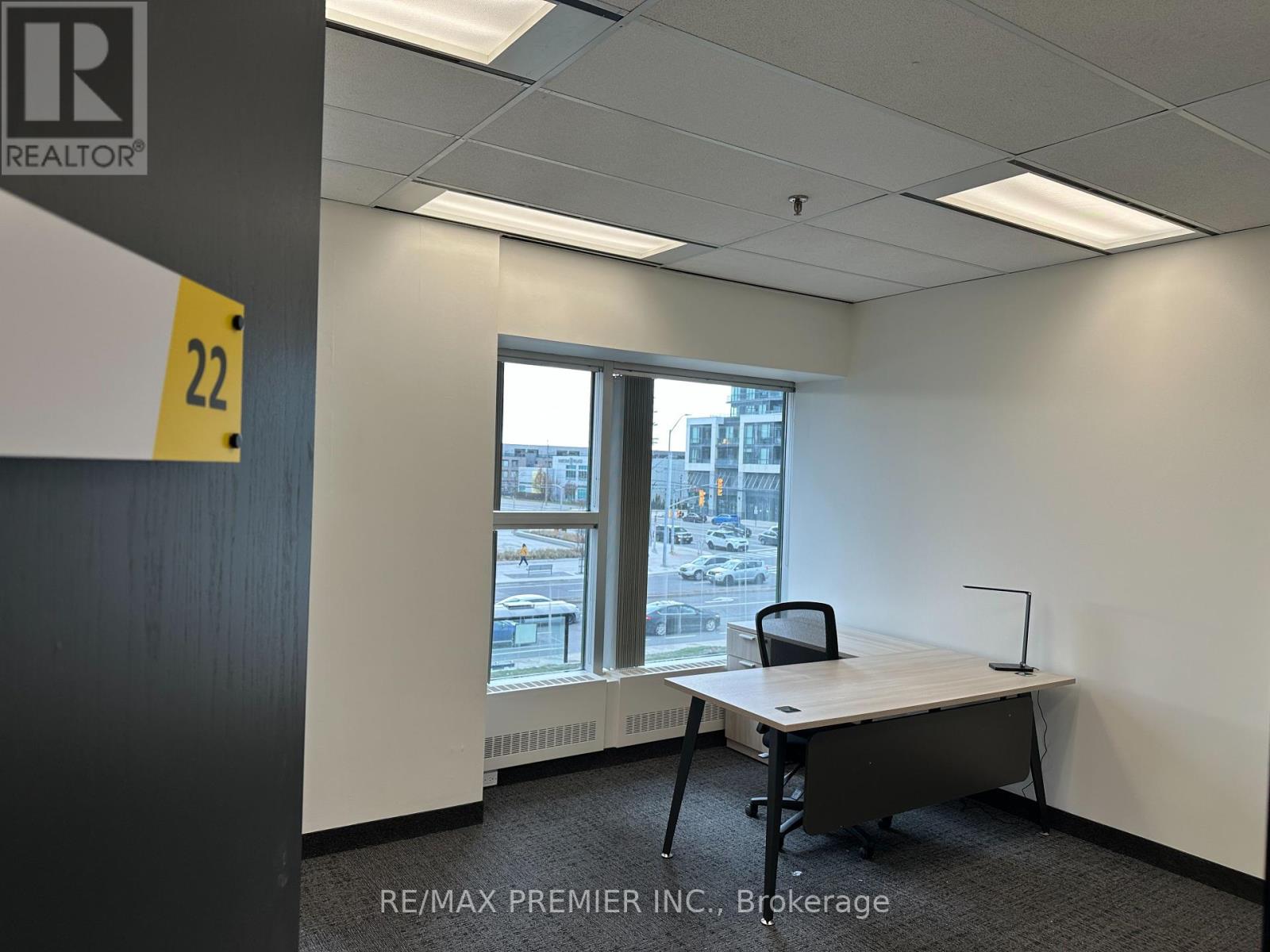 200-22 - 350 Burnhamthorpe Road W, Mississauga, Ontario  L5B 3J1 - Photo 10 - W12311548