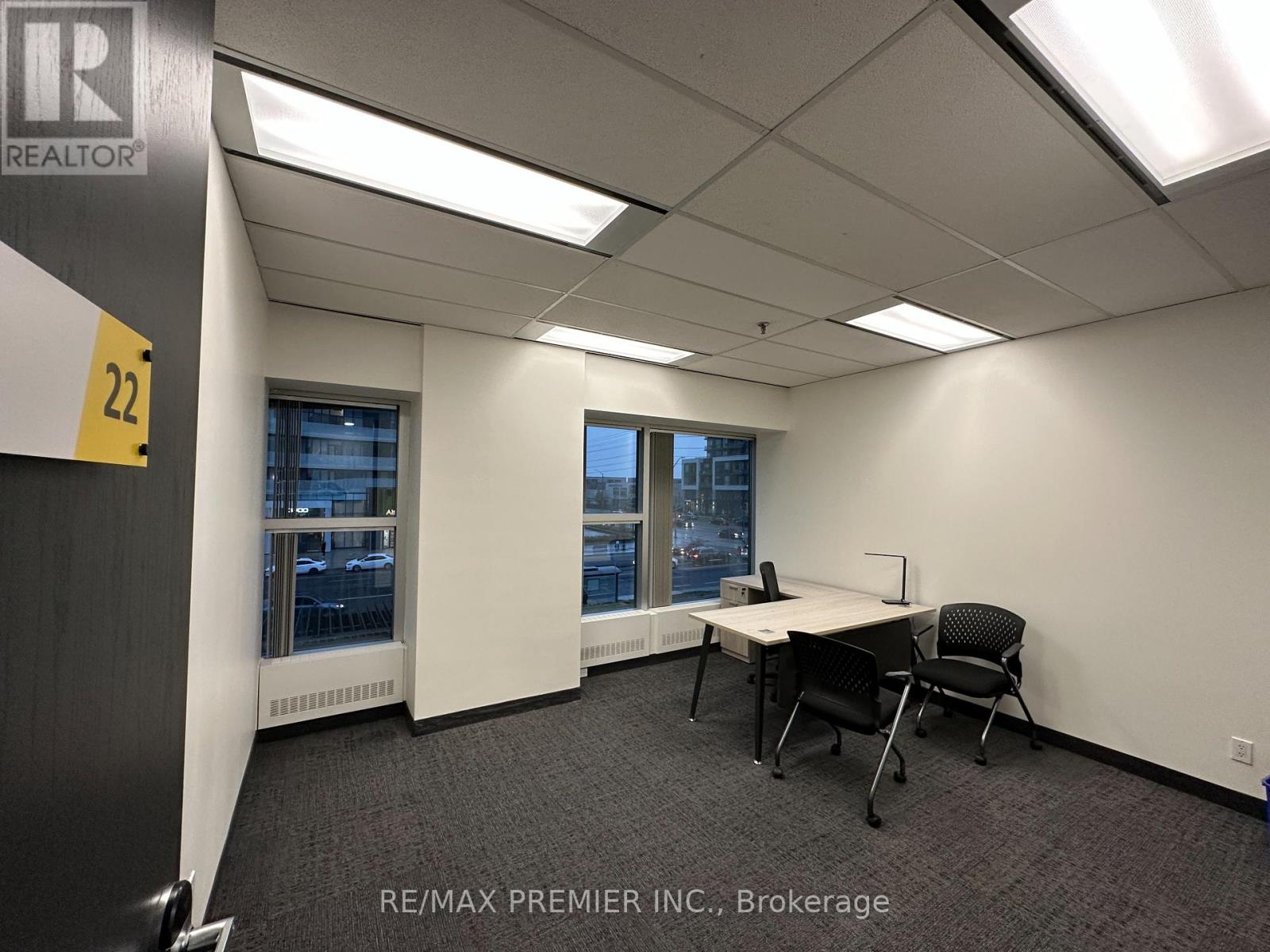 200-22 - 350 Burnhamthorpe Road W, Mississauga, Ontario  L5B 3J1 - Photo 12 - W12311548
