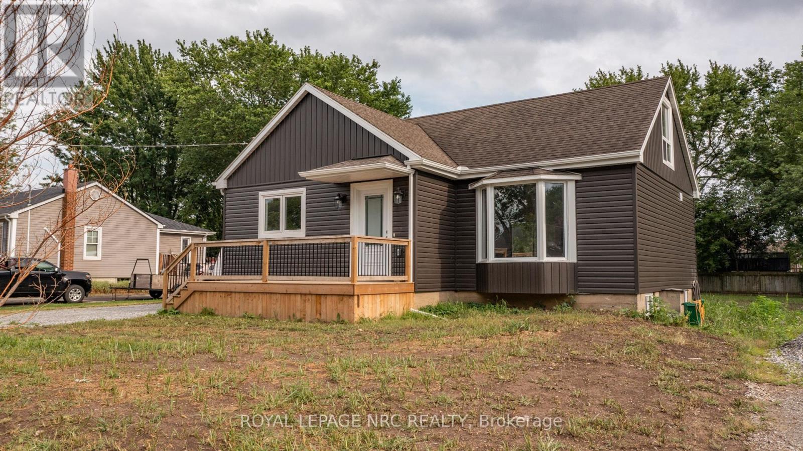 Property at 88 MERRITT PARKWAY N image 3