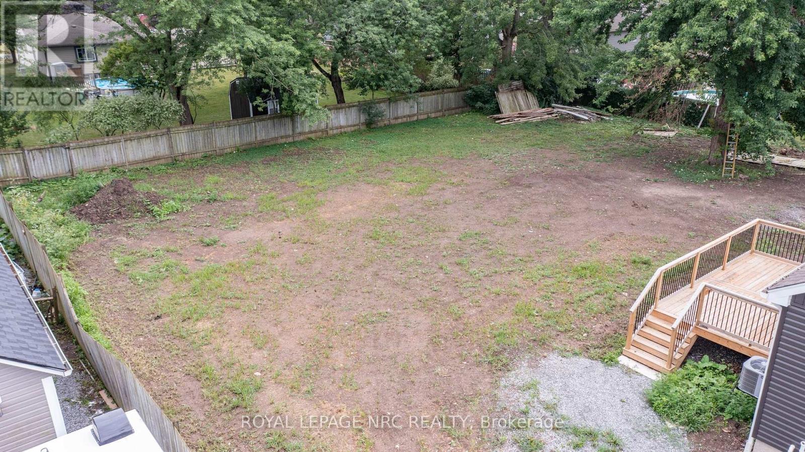 Property at 88 MERRITT PARKWAY N image 4