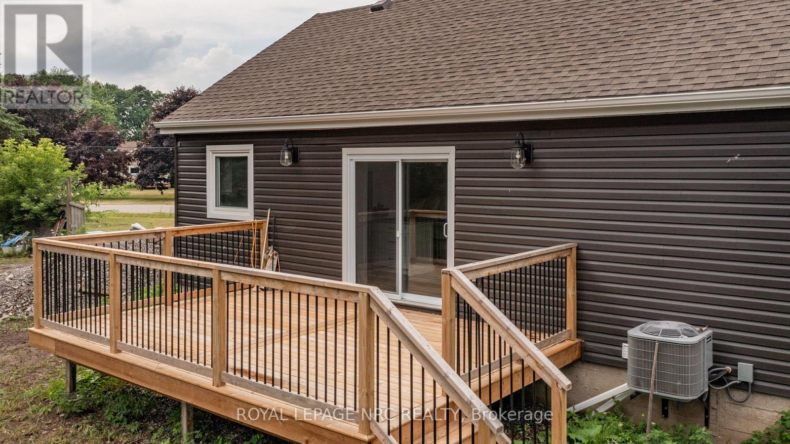 88 Merritt Parkway N, Port Colborne (Main Street), Ontario  L3K 3Y1 - Photo 6 - X12311613