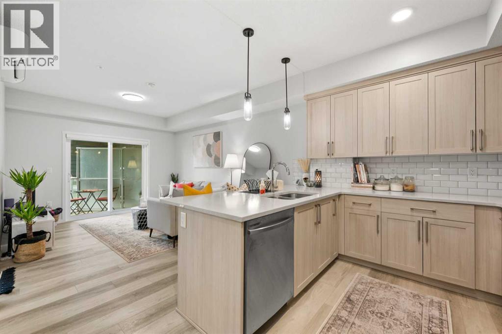 Property at 120, 40 Carrington Plaza NW image 5