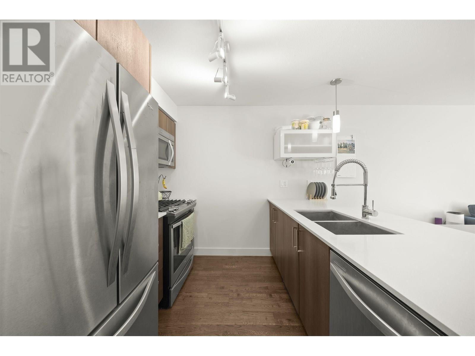 218 7058 14th Avenue, Burnaby, British Columbia  V3N 0E6 - Photo 13 - R3031209