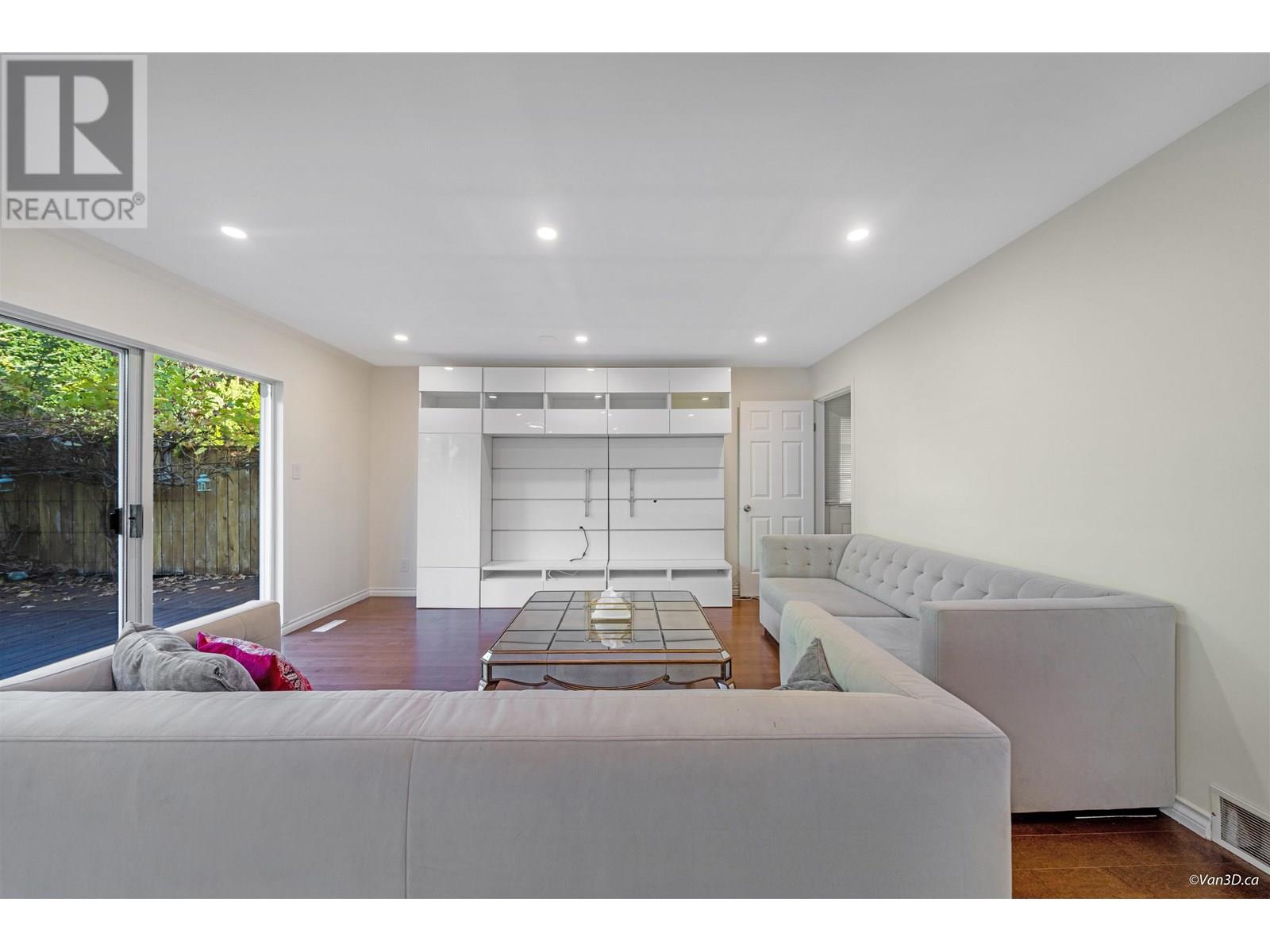Property at 1072 CLEMENTS AVENUE image 5