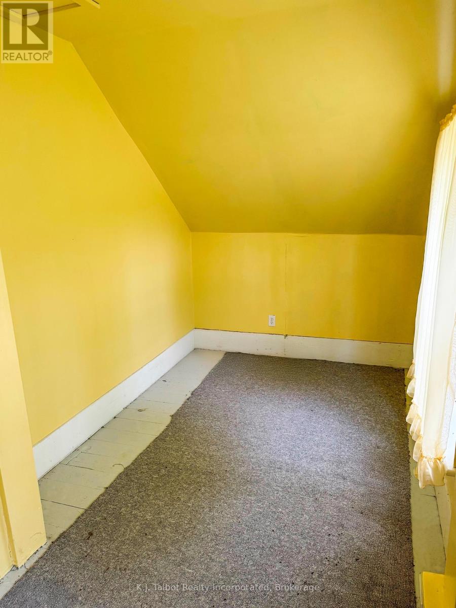 600 Fishleigh Street, Huron East, Ontario  N0G 1H0 - Photo 10 - X12311608