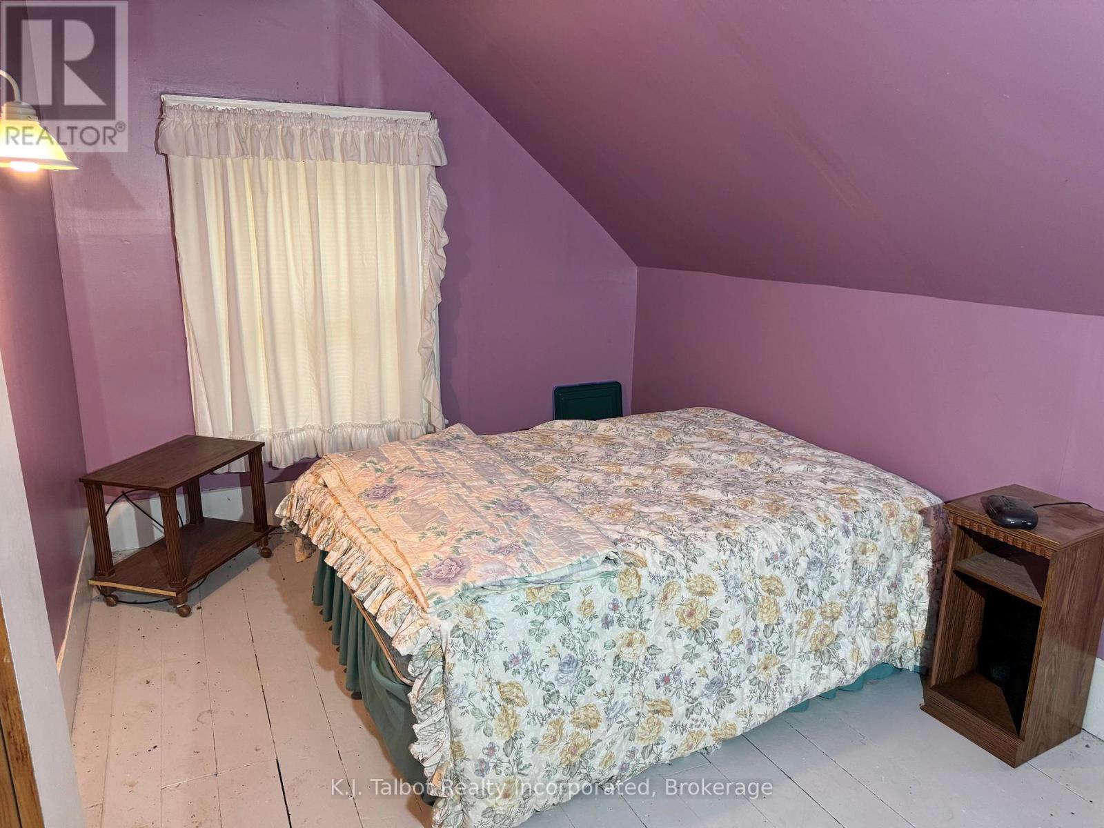 600 Fishleigh Street, Huron East, Ontario  N0G 1H0 - Photo 15 - X12311608