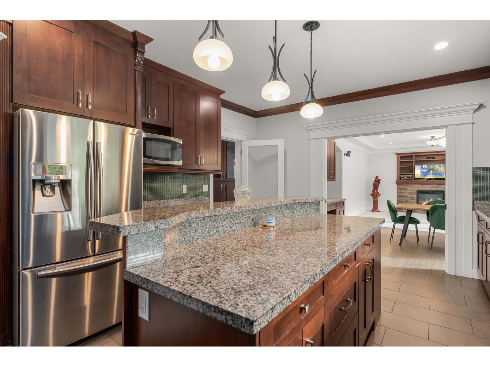 7043 197b Street, Langley, British Columbia  V2Y 0E9 - Photo 14 - R3030939