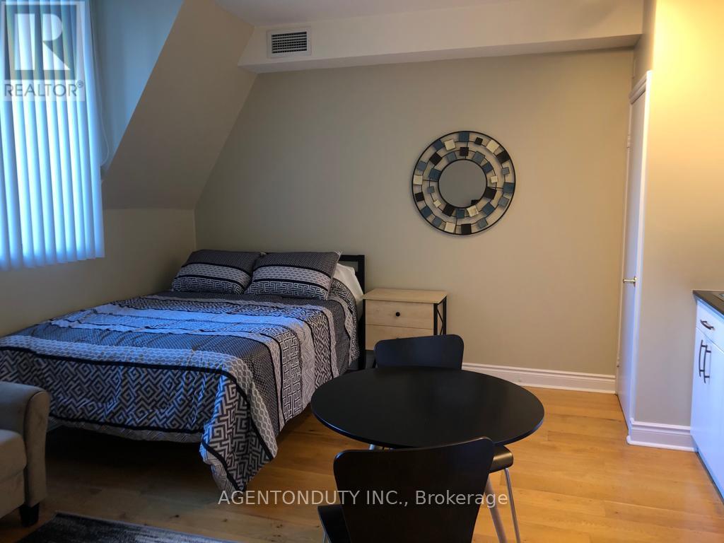 407 - 73 Richmond Street W, Toronto, Ontario  M5H 4E8 - Photo 13 - C12311636
