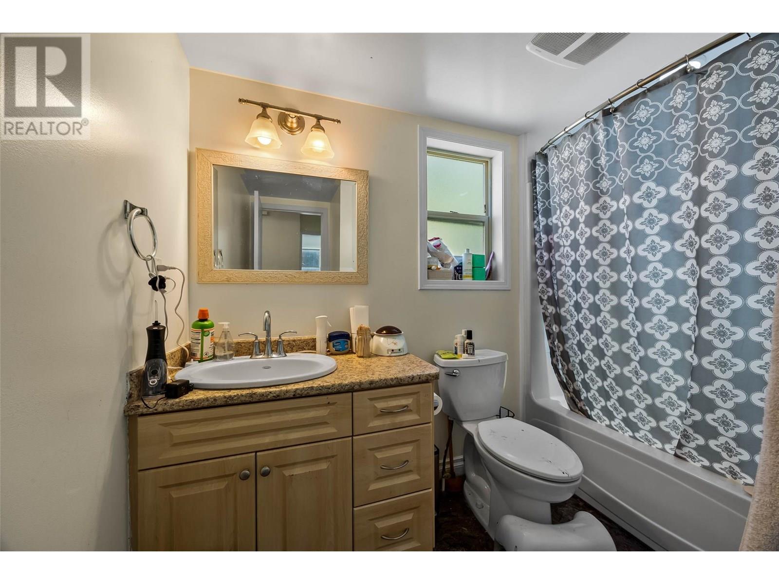 1848 Paul Lake Road, Kamloops, British Columbia  V2H 1N8 - Photo 22 - 10357528
