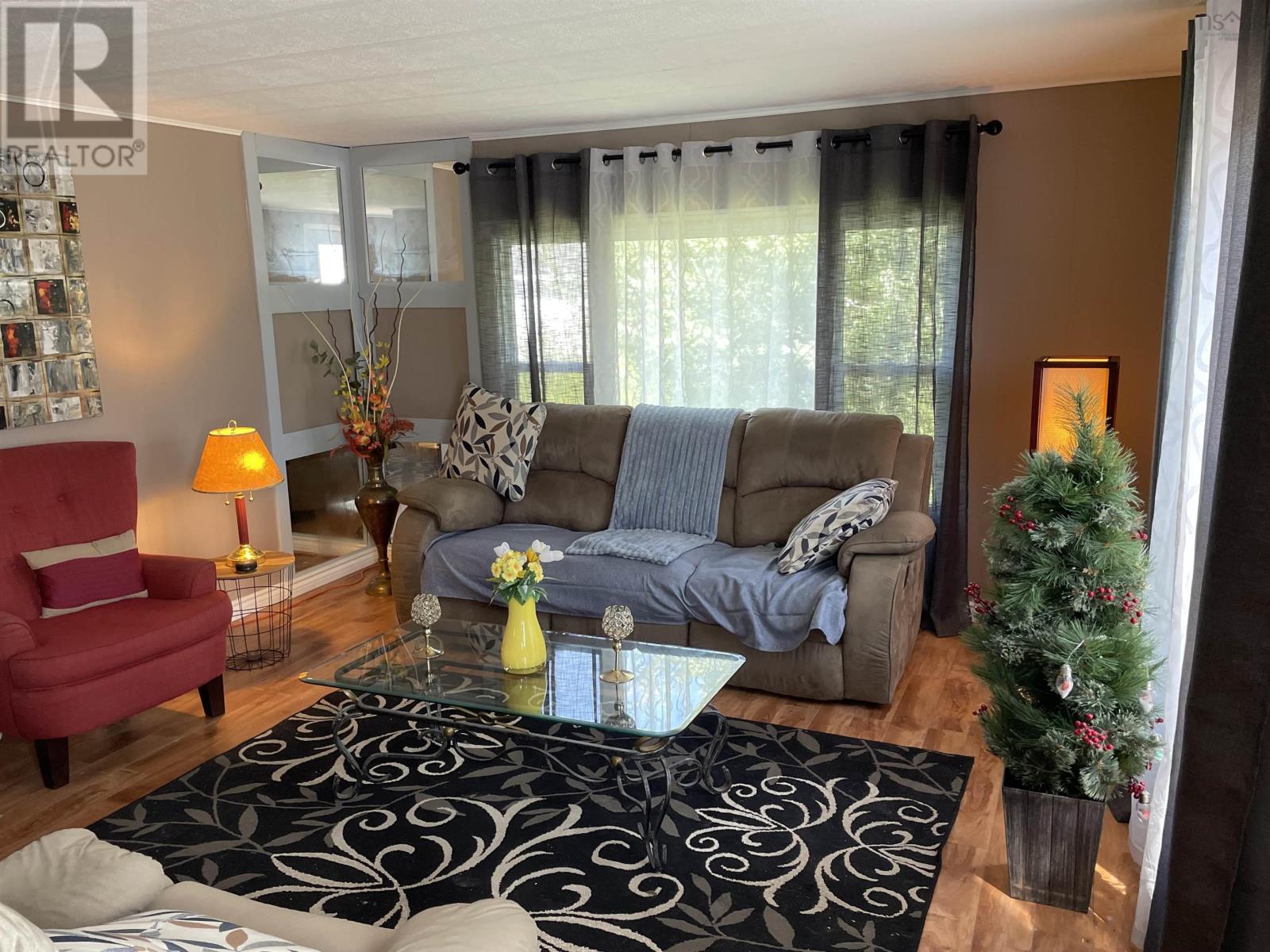 3739 New Waterford Highway, New Victoria, Nova Scotia  B1H 5B8 - Photo 10 - 202518947