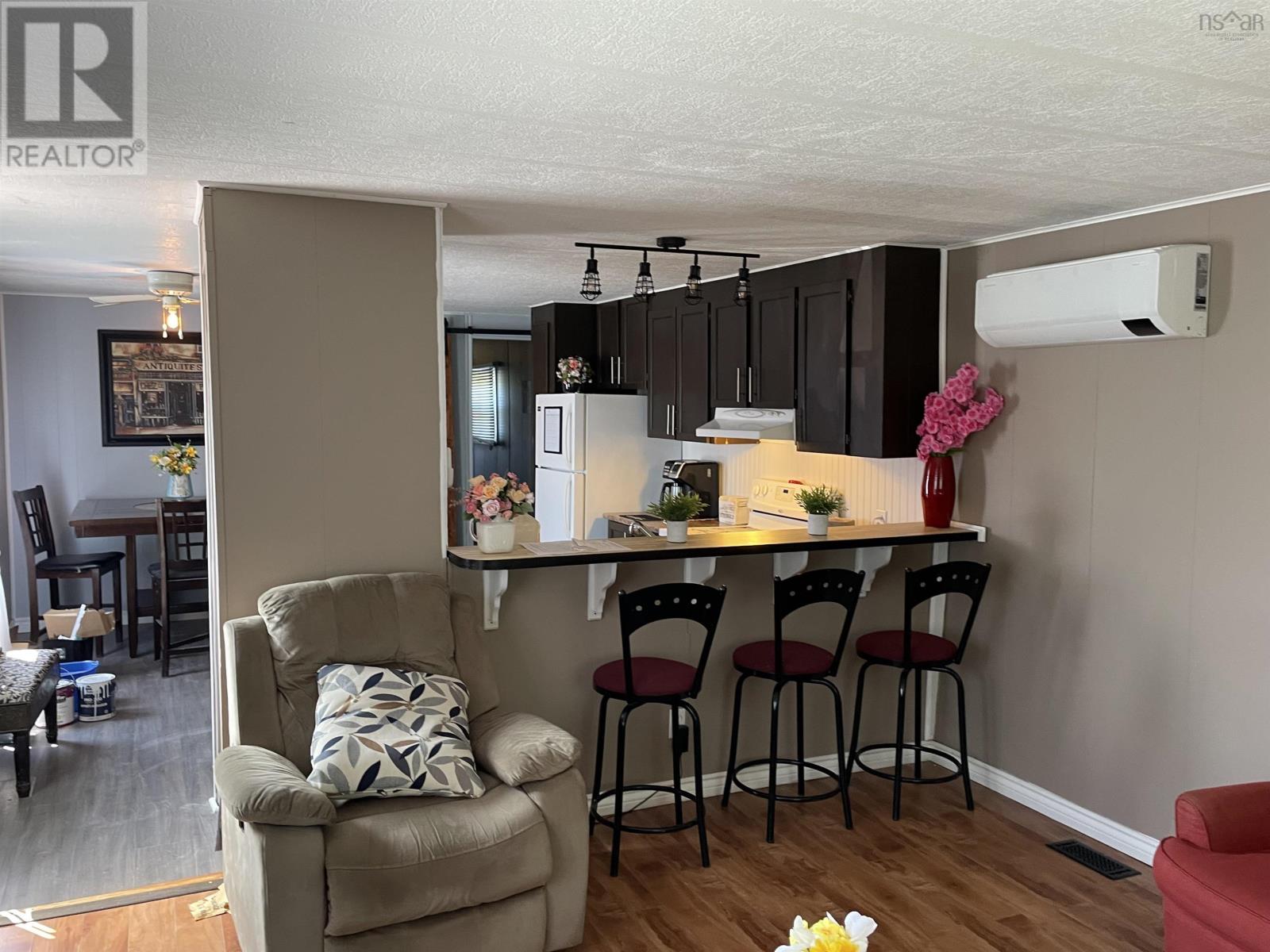 3739 New Waterford Highway, New Victoria, Nova Scotia  B1H 5B8 - Photo 12 - 202518947