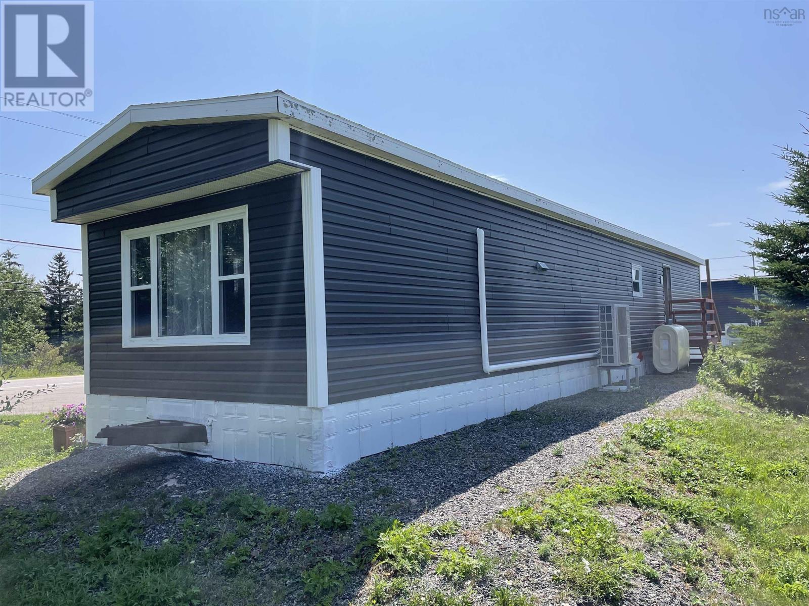 3739 New Waterford Highway, New Victoria, Nova Scotia  B1H 5B8 - Photo 4 - 202518947