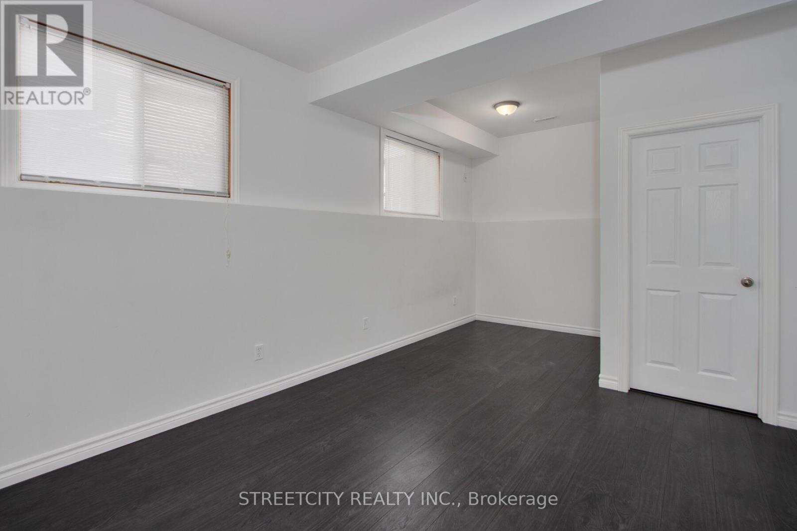 1036 Marigold Street Ne, London North, Ontario  N5X 4N9 - Photo 12 - X12308597