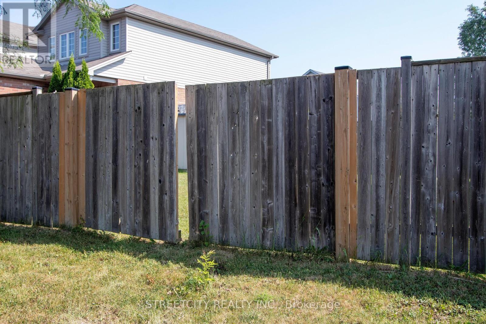 1036 Marigold Street Ne, London North, Ontario  N5X 4N9 - Photo 19 - X12308597