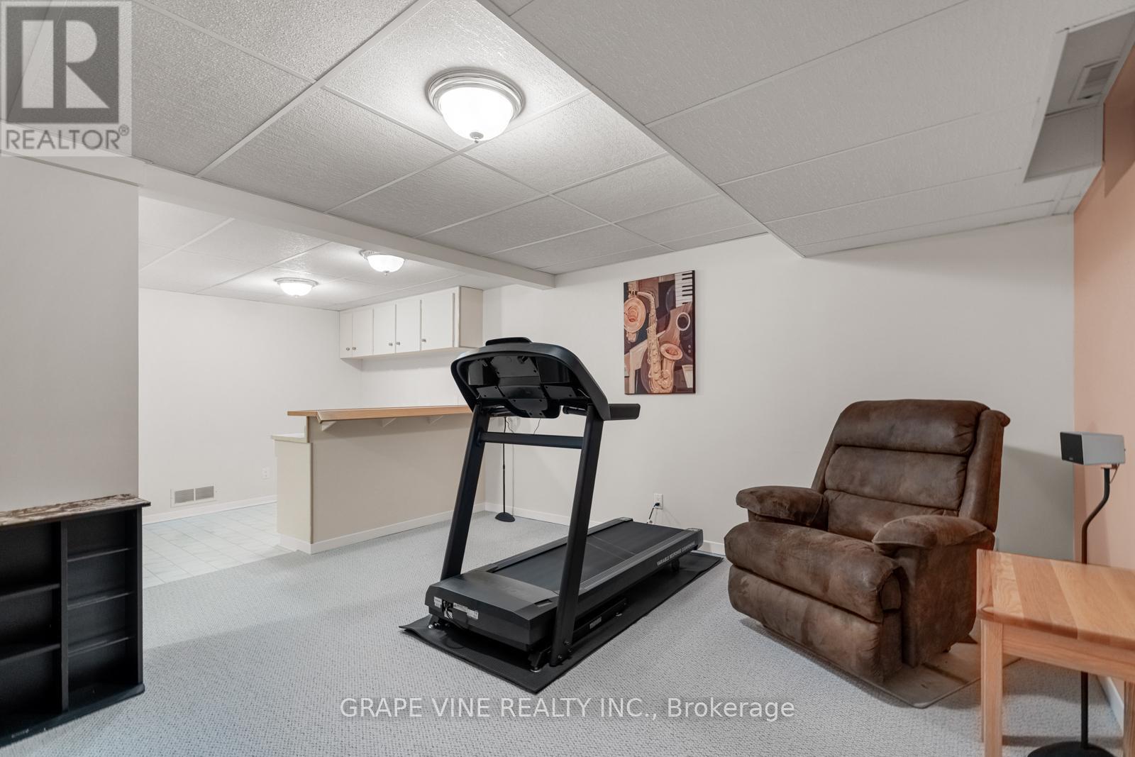 34 Four Seasons Drive, Ottawa, Ontario  K2E 7P8 - Photo 23 - X12311686