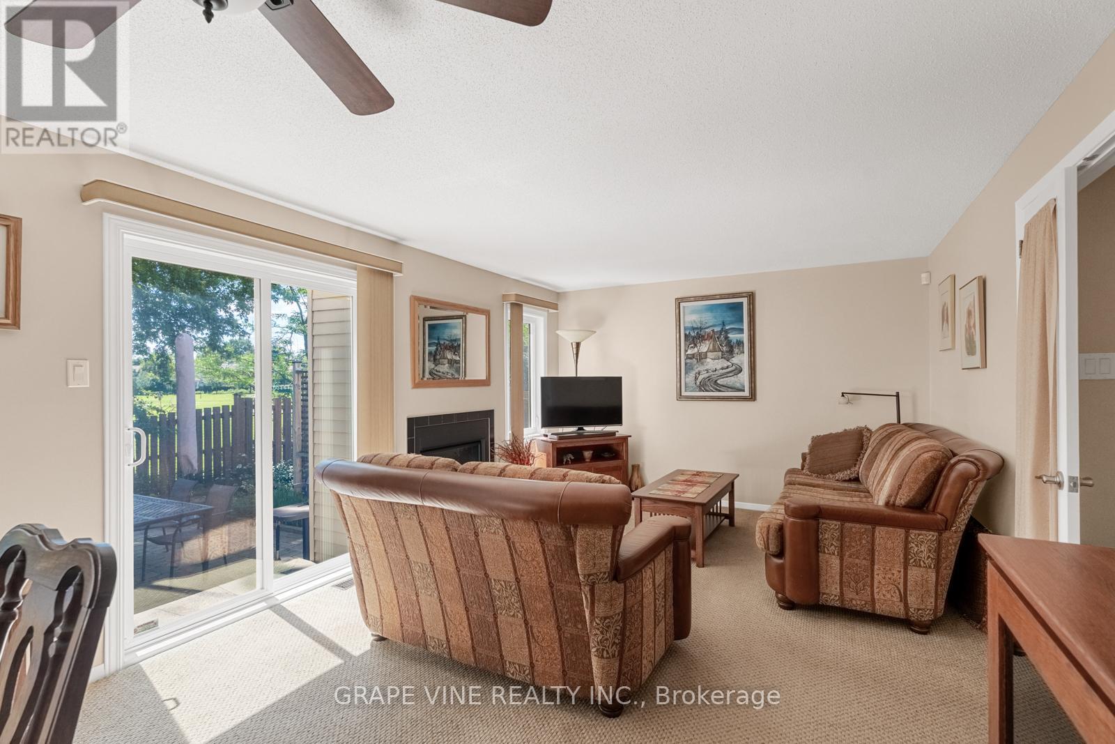 34 Four Seasons Drive, Ottawa, Ontario  K2E 7P8 - Photo 9 - X12311686