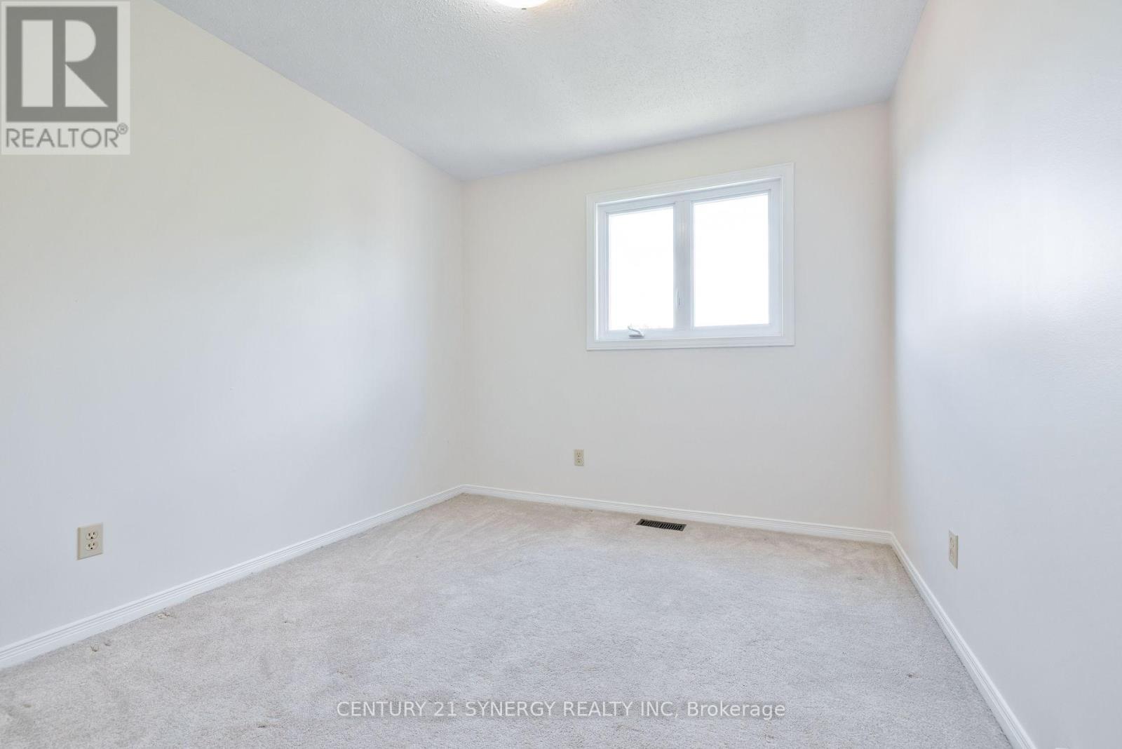 861 Karsh Drive, Ottawa, Ontario  K1G 4T9 - Photo 24 - X12311699