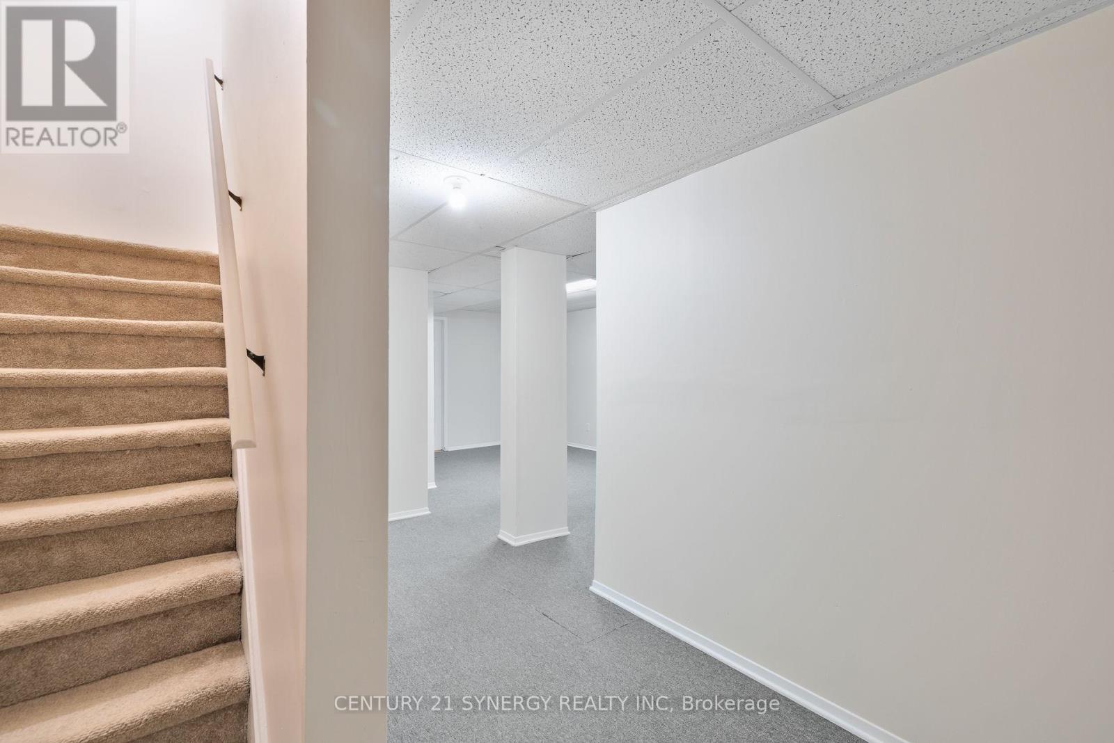 861 Karsh Drive, Ottawa, Ontario  K1G 4T9 - Photo 31 - X12311699