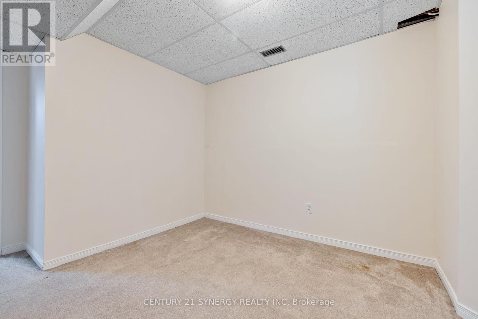 861 Karsh Drive, Ottawa, Ontario  K1G 4T9 - Photo 38 - X12311699