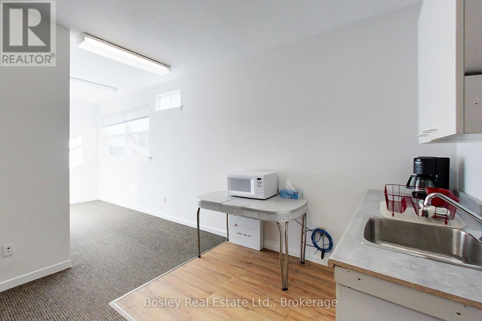 201s - 864 Hurontario Street, Collingwood, Ontario  L9Y 0G7 - Photo 7 - S12311735
