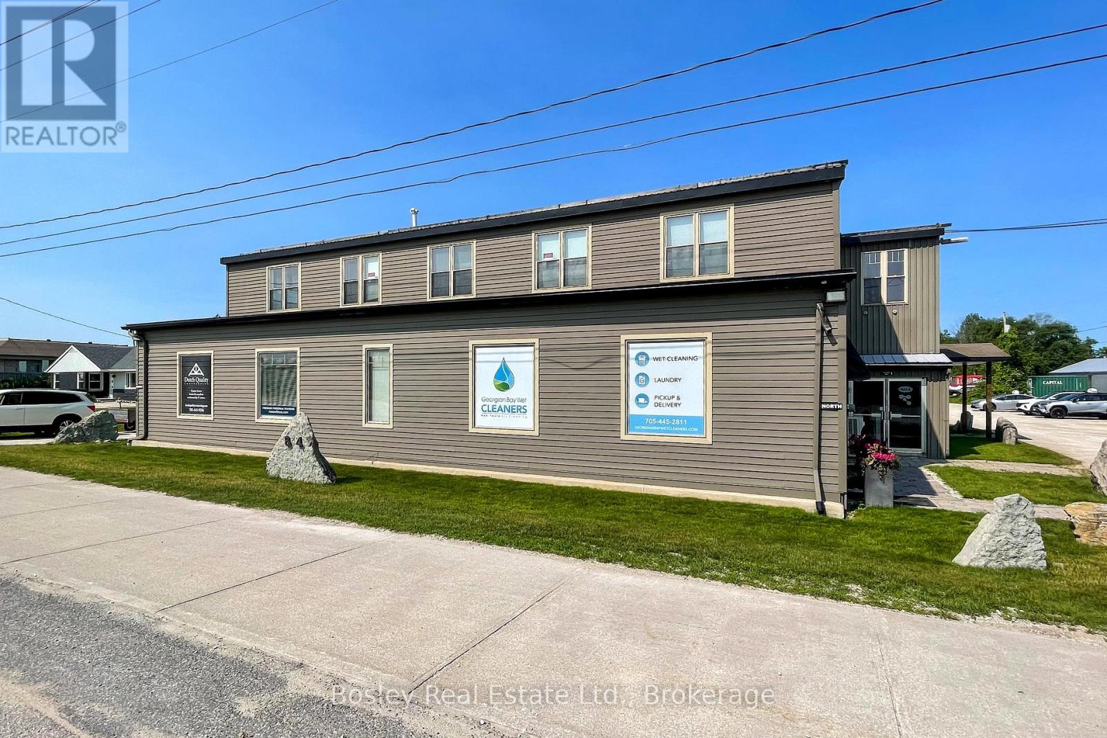 201n - 864 Hurontario Street, Collingwood, Ontario  L9Y 0G7 - Photo 1 - S12311761