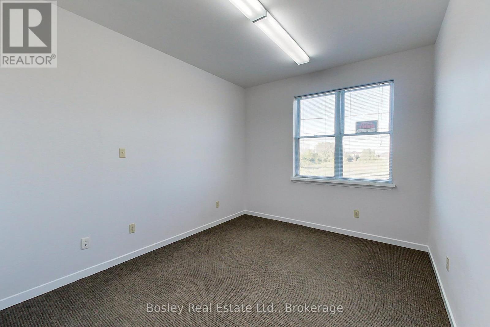 201n - 864 Hurontario Street, Collingwood, Ontario  L9Y 0G7 - Photo 5 - S12311761