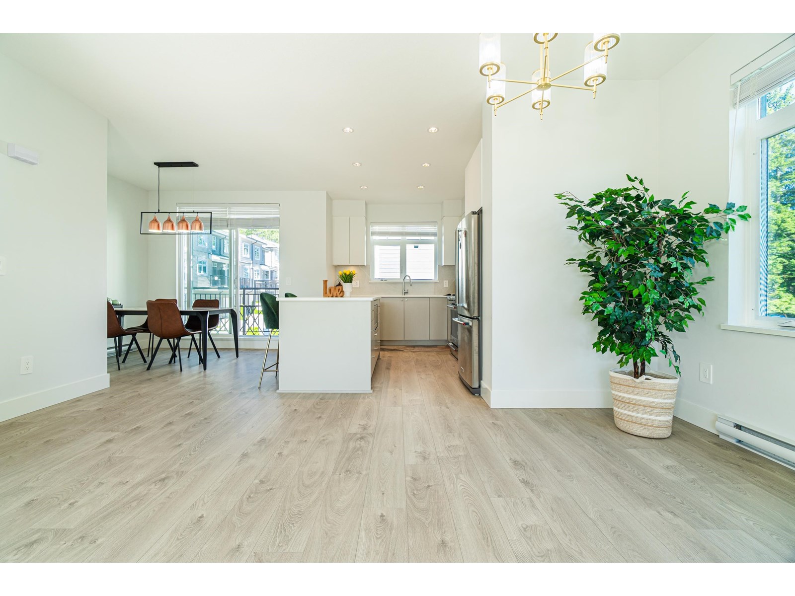 18 2070 Oak Meadows Drive, Surrey, British Columbia  V3Z 1J1 - Photo 5 - R3031399