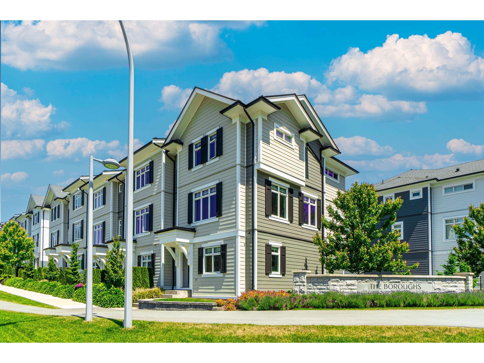 18 2070 Oak Meadows Drive, Surrey, British Columbia  V3Z 1J1 - Photo 2 - R3031399