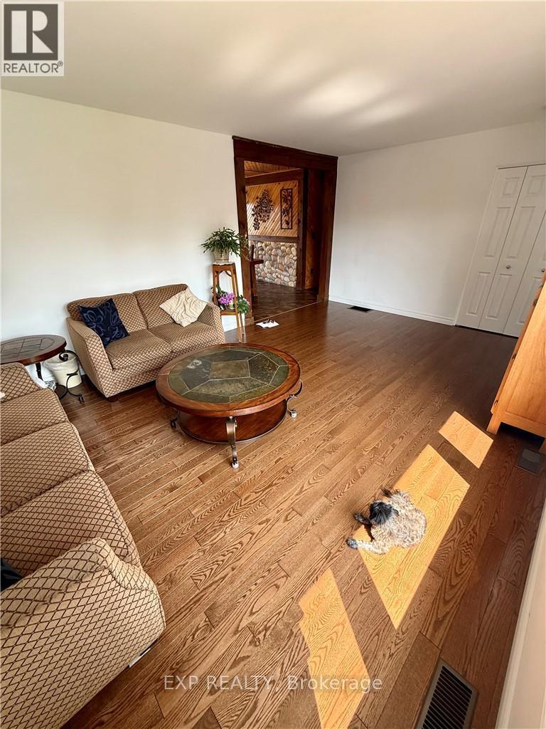33 Dubeau Street, West Nipissing (Verner), Ontario  P0H 2M0 - Photo 31 - X12311650