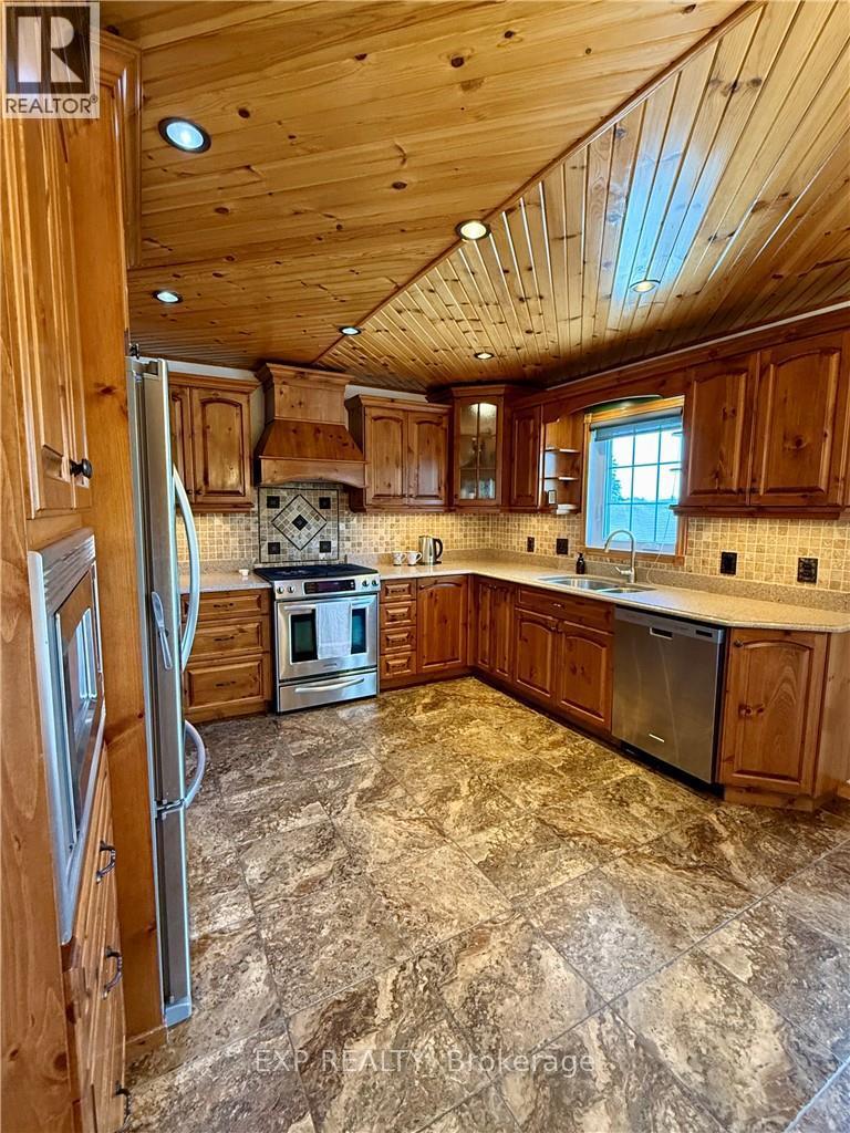 33 Dubeau Street, West Nipissing (Verner), Ontario  P0H 2M0 - Photo 38 - X12311650