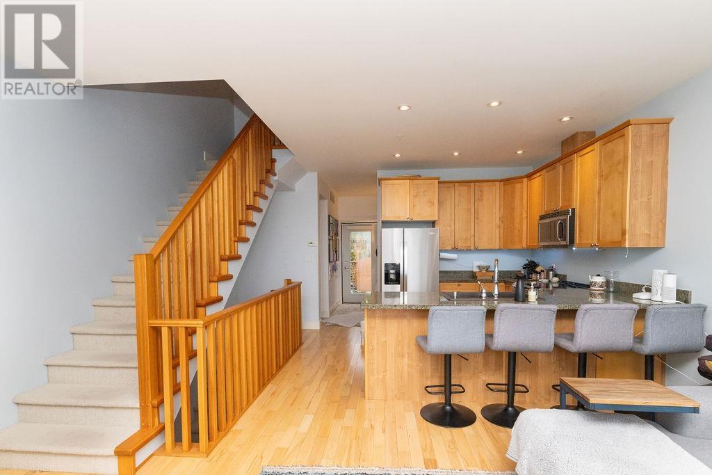 14 728 Gibsons Way, Gibsons, British Columbia  V0N 1V9 - Photo 15 - R3030799