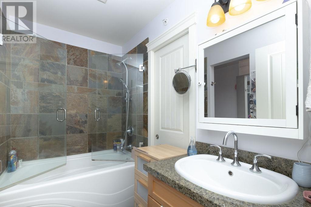 14 728 Gibsons Way, Gibsons, British Columbia  V0N 1V9 - Photo 27 - R3030799