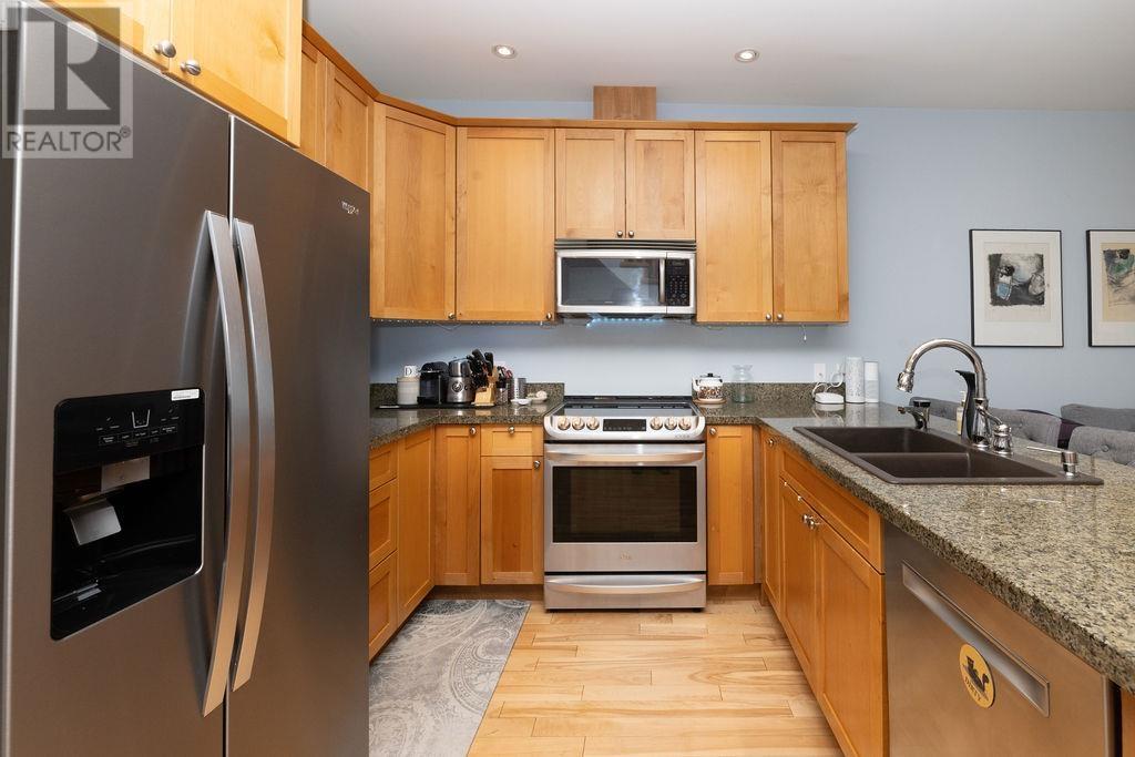 14 728 Gibsons Way, Gibsons, British Columbia  V0N 1V9 - Photo 16 - R3030799