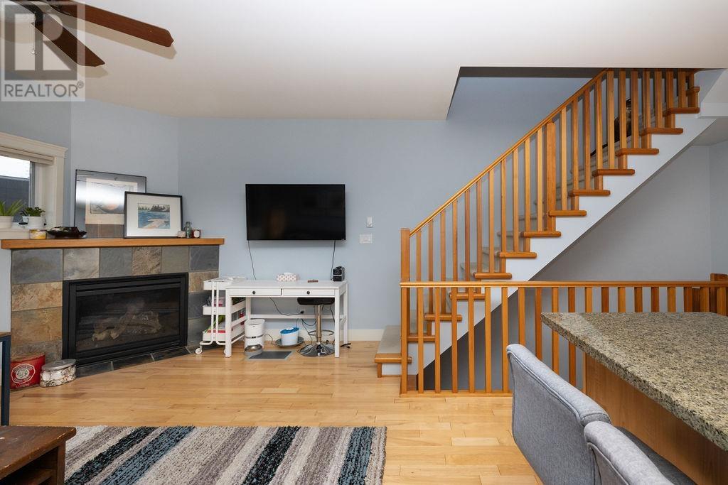 14 728 Gibsons Way, Gibsons, British Columbia  V0N 1V9 - Photo 17 - R3030799